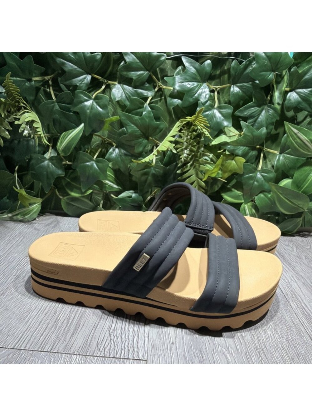 Reef Kaia 2 Bar Women's Sandals Flip Flops Wedge Black Size 9
